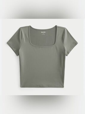 Hollister Light Sage Scoop Neck Short Sleeve Tee